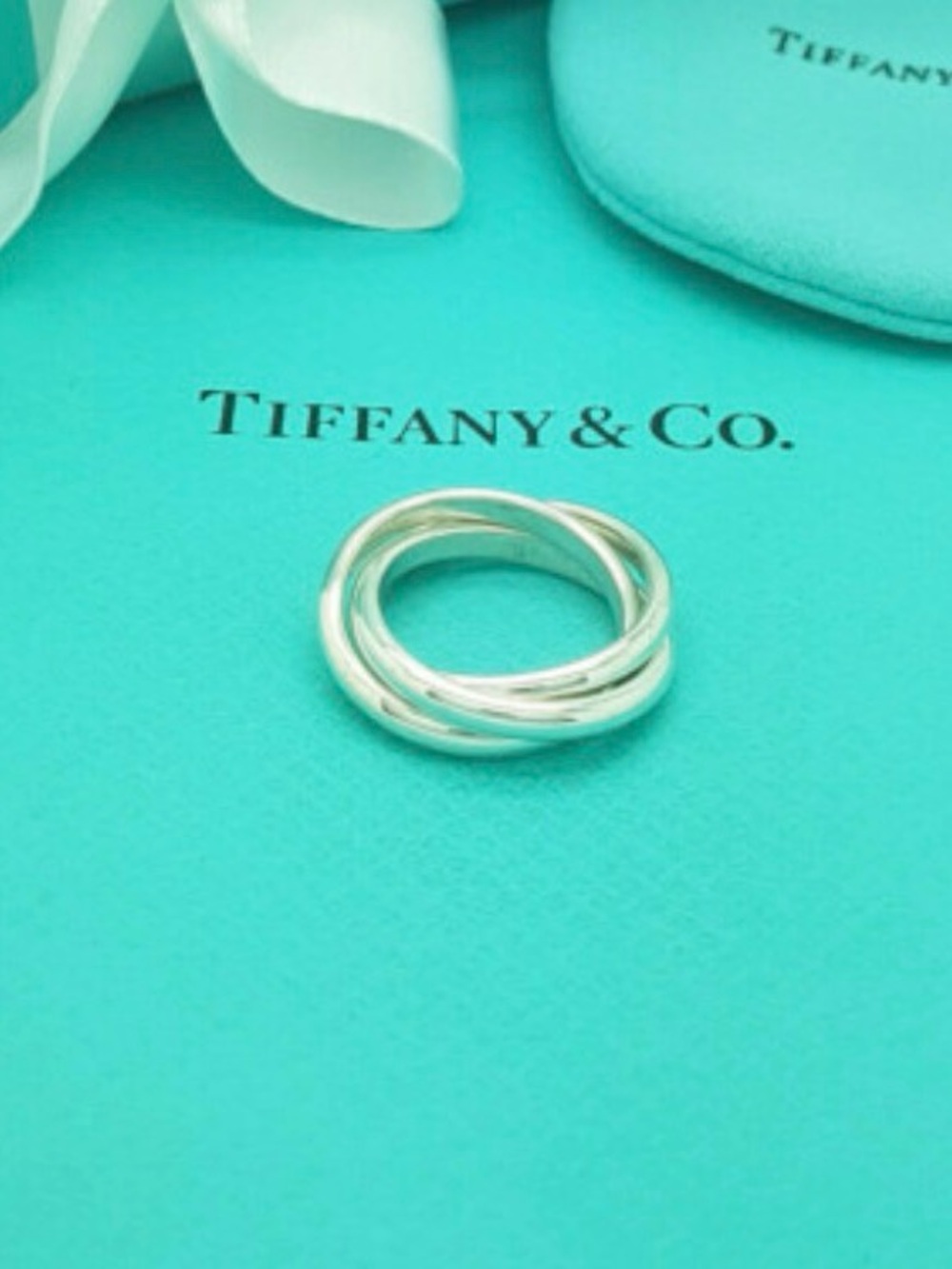 Tiffany & Co. Triple Interlocking Ring - Silver